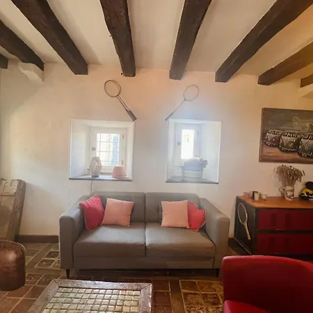 So British ! Atypique Et Sa Petite Terrasse * Poitiers