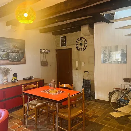 So British ! Atypique Et Sa Petite Terrasse Apartment Poitiers