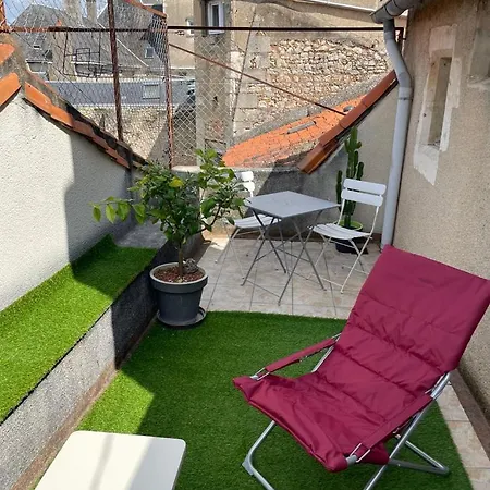 So British ! Atypique Et Sa Petite Terrasse Apartment *