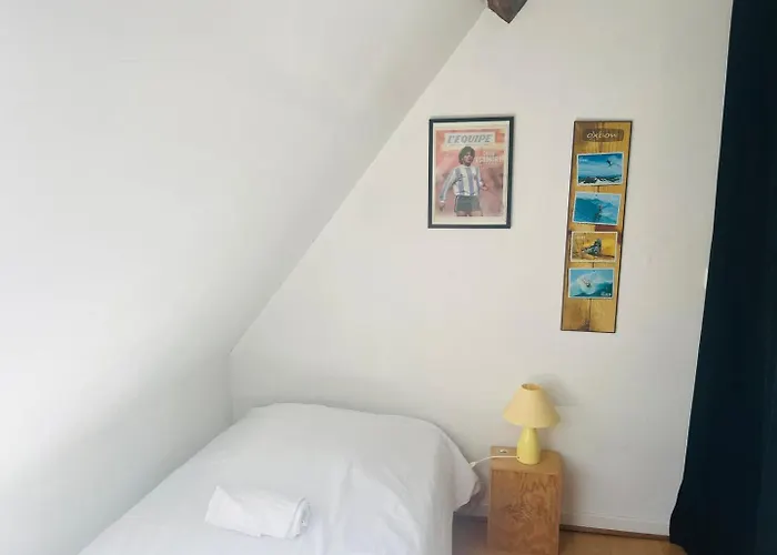 So British ! Atypique Et Sa Petite Terrasse