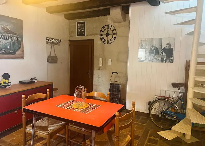 So British ! Atypique Et Sa Petite Terrasse Apartment *