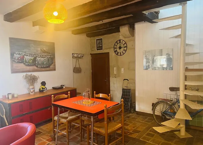 So British ! Atypique Et Sa Petite Terrasse Apartment Poitiers